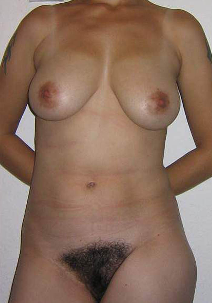 Teresa matura foggiana dalla folta chioma